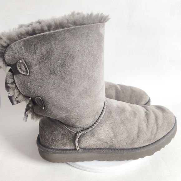 UGG Gray Bailey Bow II- Sz 8 - Picture 3 of 13
